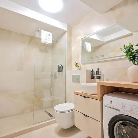 Aqua Cullinan & Appartamento Năvodari